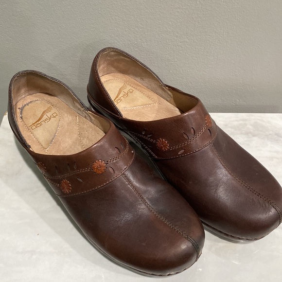 Dansko Brown Leather Clogs Size 10.5 41 - Picture 4 of 11
